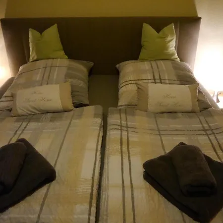 Heideweg Bed & Breakfast 3*